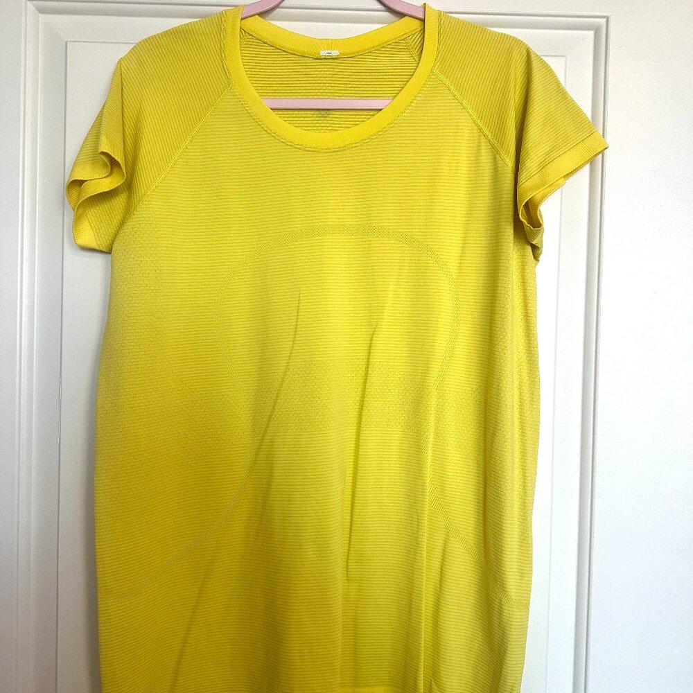 Swiftly Tech Short-Sleeve Shirt 2.0 Hip Length